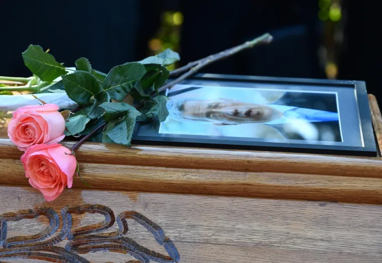 Beograd: Obitelj, prijatelji i sugrađani opra&scaron;taju se od Olivera Ivanovića na Novom groblju