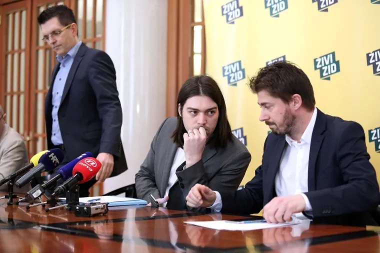 Konferencija za medije Kluba zastupnika Živog zida i SNAGA-e