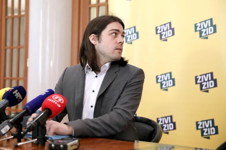 Konferencija za medije Kluba zastupnika Živog zida i SNAGA-e