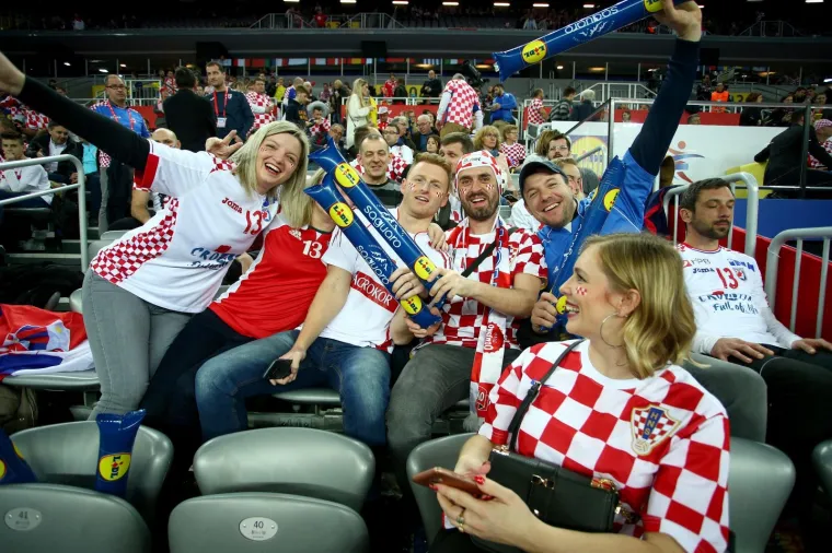 Hrvatski navijači