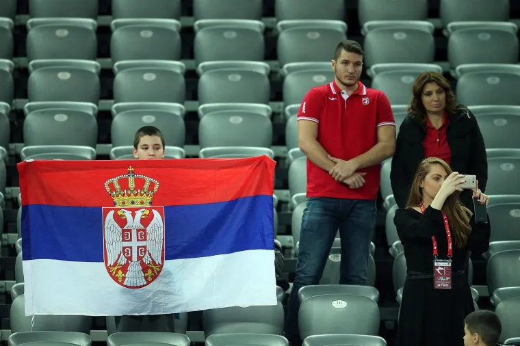 NORVEŽANI OKUPIRALI ARENU ZAGREB: Skandinavci u potpunosti zasjenili nekoliko srpskih navijača