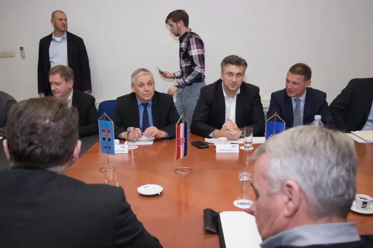 Održan sastanak predsjednika Odbora HDZ-a i premijera Andreja Plenkovića