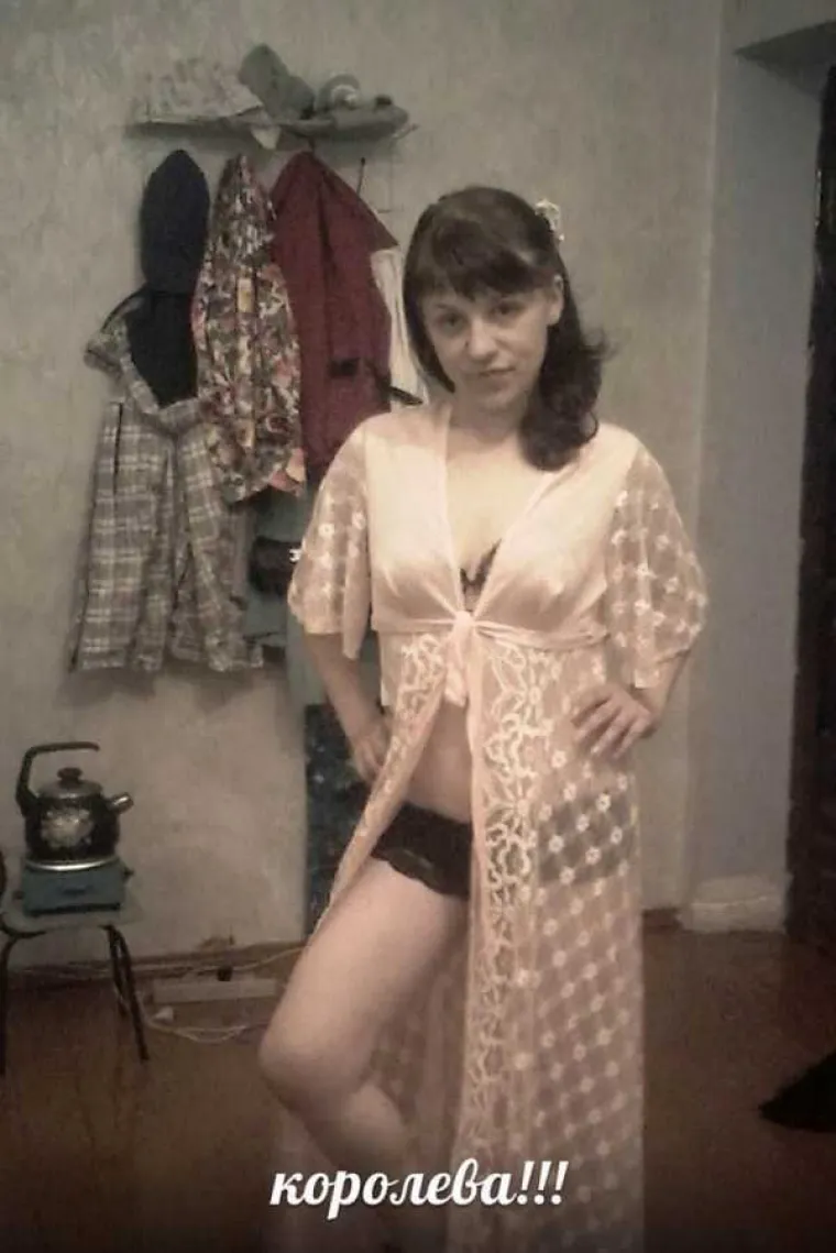 RUSKE DRU&Scaron;TVENE MREŽE PUNE SU SUMNJIVIH LIKOVA I JO&Scaron; SUMNJIVIJIH PONUDA: Slike koje objavljuju stvarno su... posebne