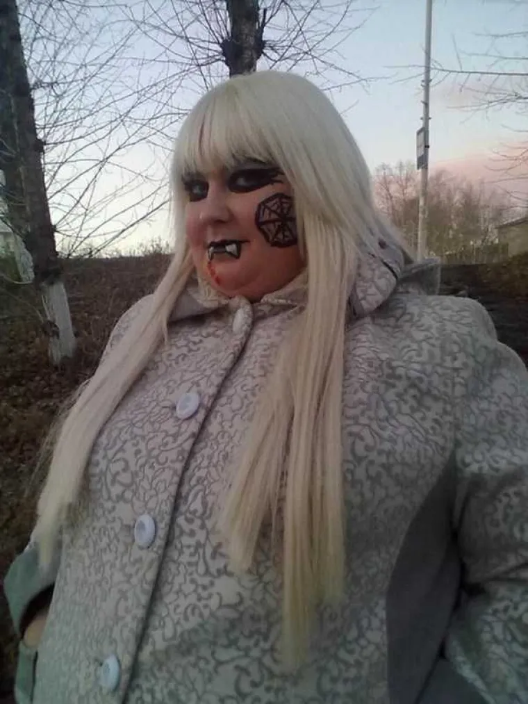 RUSKE DRU&Scaron;TVENE MREŽE PUNE SU SUMNJIVIH LIKOVA I JO&Scaron; SUMNJIVIJIH PONUDA: Slike koje objavljuju stvarno su... posebne