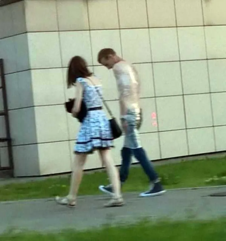 RUSKE DRU&Scaron;TVENE MREŽE PUNE SU SUMNJIVIH LIKOVA I JO&Scaron; SUMNJIVIJIH PONUDA: Slike koje objavljuju stvarno su... posebne