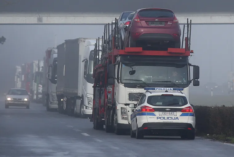 Tragedija u Zagrebu: u prometnoj nesreći na obilaznici poginuo pje&scaron;ak
