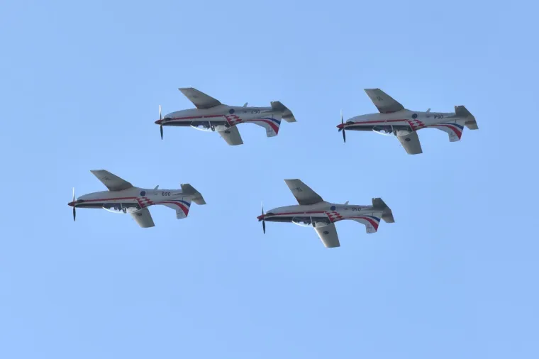 Otvorena izložba vojne opreme, oružja i vozila povodom obljetnice VRO Maslenica