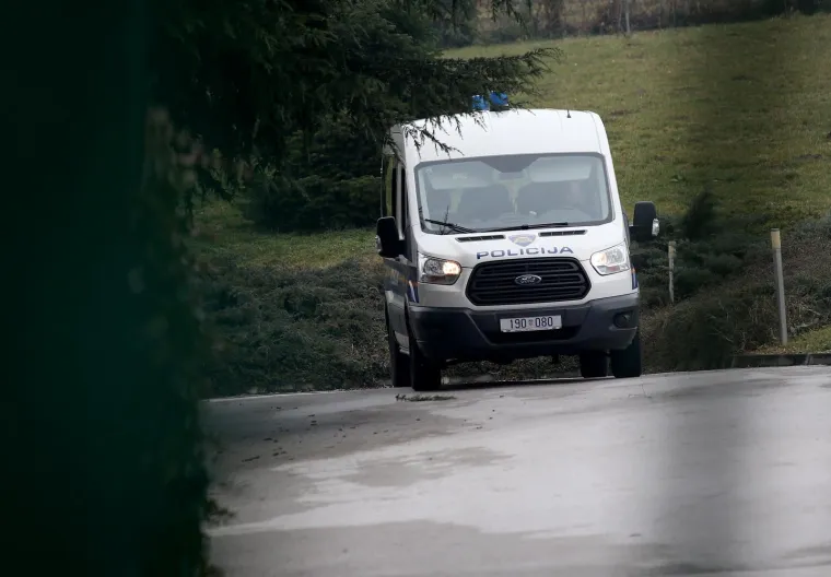 Pogledajte kuću u kojoj je bio pozivni centar iz kojeg su Kinezi, pod prijeznjama, morali nazivati ljude i izvlačiti na prijevaru novac