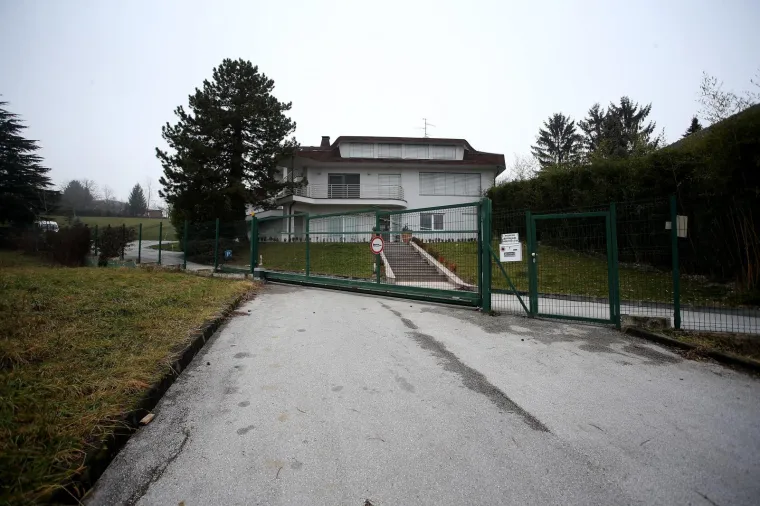 Pogledajte kuću u kojoj je bio pozivni centar iz kojeg su Kinezi, pod prijeznjama, morali nazivati ljude i izvlačiti na prijevaru novac