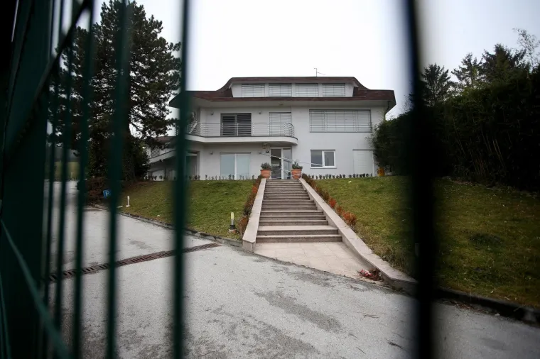 Pogledajte kuću u kojoj je bio pozivni centar iz kojeg su Kinezi, pod prijeznjama, morali nazivati ljude i izvlačiti na prijevaru novac