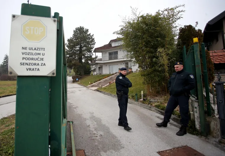 Pogledajte kuću u kojoj je bio pozivni centar iz kojeg su Kinezi, pod prijeznjama, morali nazivati ljude i izvlačiti na prijevaru novac