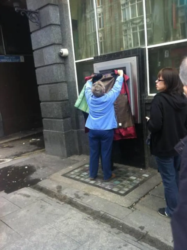 PARANOIČNI DO KRAJNJIH GRANICA: Neki ljudi previ&scaron;e se brinu oko sigurnosti, pogledajte do čega to može dovesti