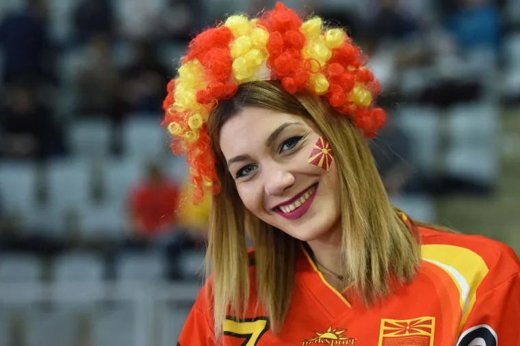 NAVIJAČI(CE) I DANAS DI&Scaron;U ZA SVOJE REPREZENTACIJE: Lijepo je na tribinama na rukometnom Euru