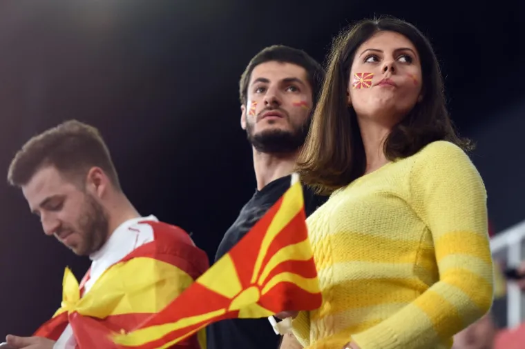 NAVIJAČI(CE) I DANAS DI&Scaron;U ZA SVOJE REPREZENTACIJE: Lijepo je na tribinama na rukometnom Euru