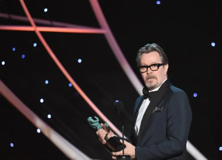 nagradu za najboljeg glumca dobio je Gary Oldman. Njih dvoje idu u utrku za Oscare.