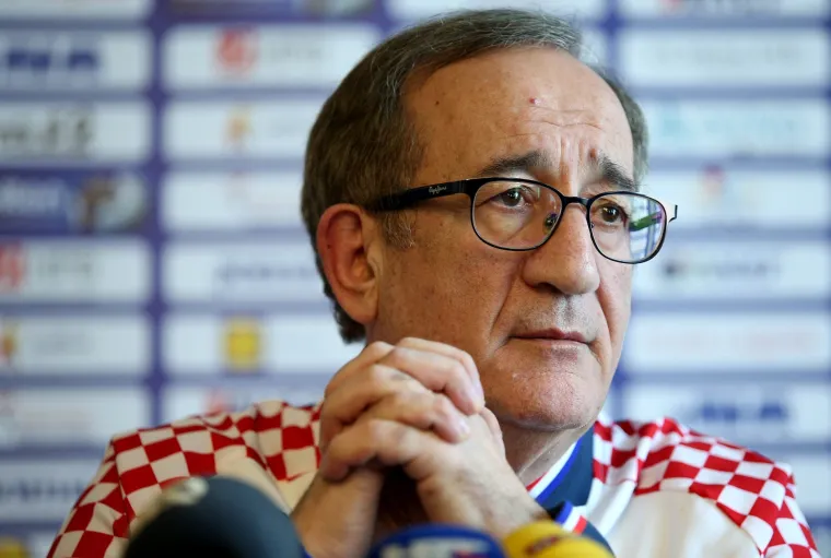 Lino Červar s igračima Marićem i Mamićem obratio se medijima