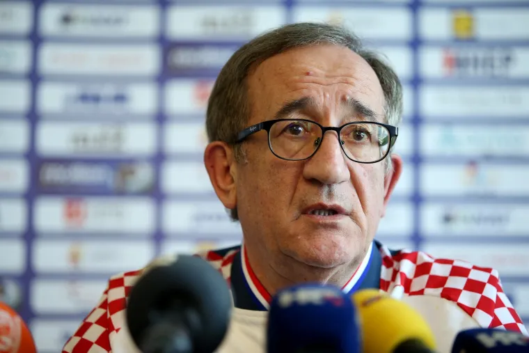 Lino Červar s igračima Marićem i Mamićem obratio se medijima