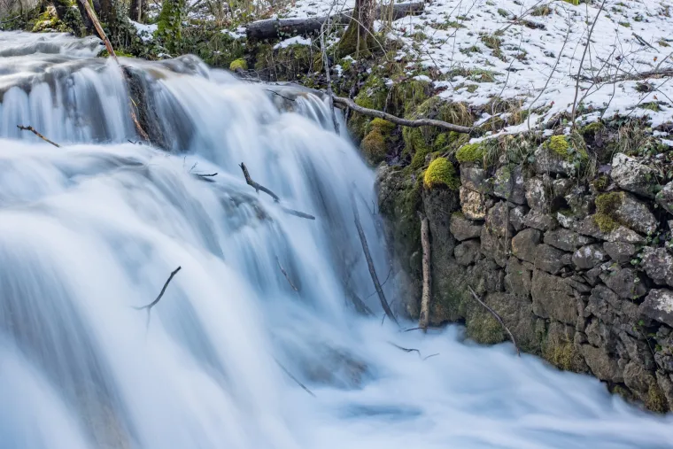 Zimska idila u Nacionalnom parku Plitvička jezera: bajkoviti pejzaži plijene pogled ljepotom