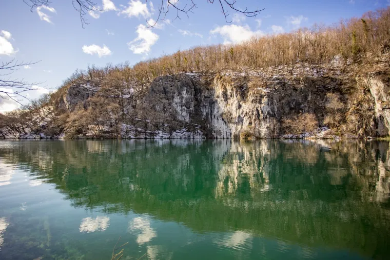 Zimska idila u Nacionalnom parku Plitvička jezera: bajkoviti pejzaži plijene pogled ljepotom