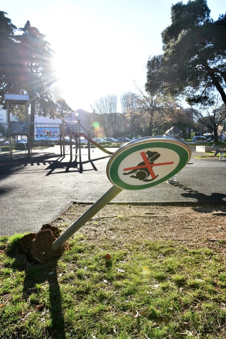 I&scaron;aran spomenik u Titovom parku