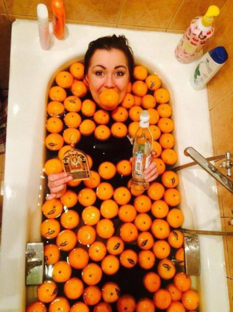 FOTKALE SE ZA NOVE PROFILNE UZ POMOĆ ALKOHOLA: Htjele su lude fotografije pa im se želja i ostvarila