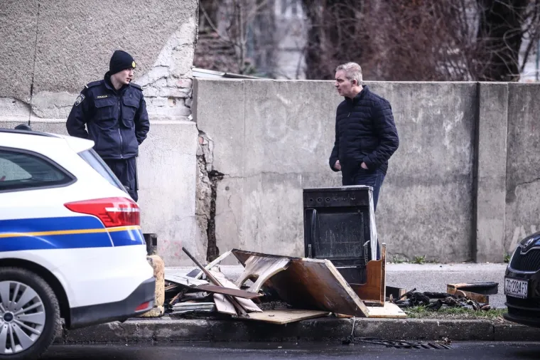 Vatrogasci intervenirali zbog požara na zgradi u Selskoj