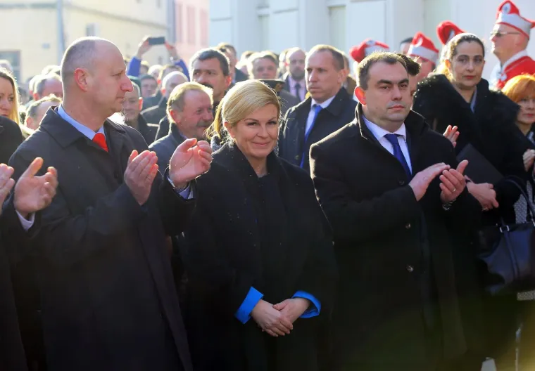 Predsjednica Republike Hrvatske Kolinda Grabar-Kitarović privremeno je preselila svoj ured u Krapinsko-zagorsku županiju