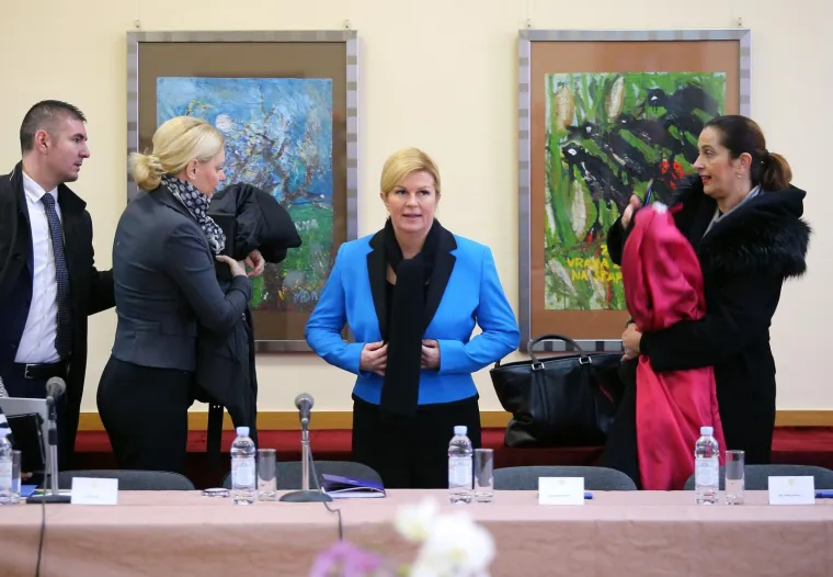 Predsjednica privremeno preselila svoj ured u Zagorje, pogledajte kako je dočekana