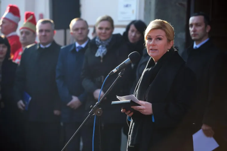 Predsjednica privremeno preselila svoj ured u Zagorje, pogledajte kako je dočekana