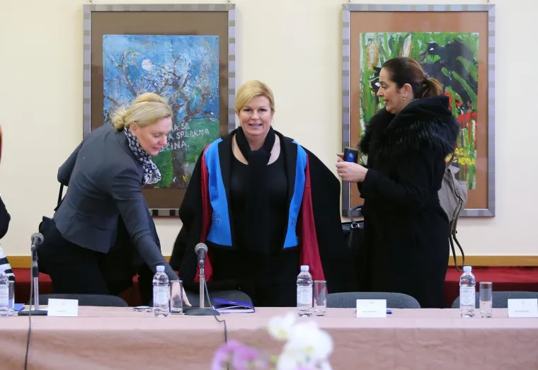 Predsjednica privremeno preselila svoj ured u Zagorje, pogledajte kako je dočekana