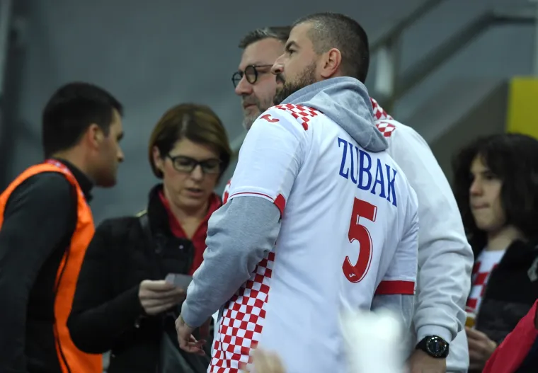 Poznati bodre hrvatske rukoeta&scaron;e u utakmici protiv Francuza: na tribanama i predsjednica u pratnji supruga Jakova