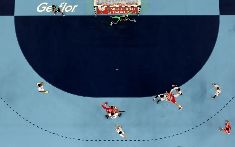 Atraktivne fotografije: pogled na utakmicu Hrvatska - Francuska s krova dvorane