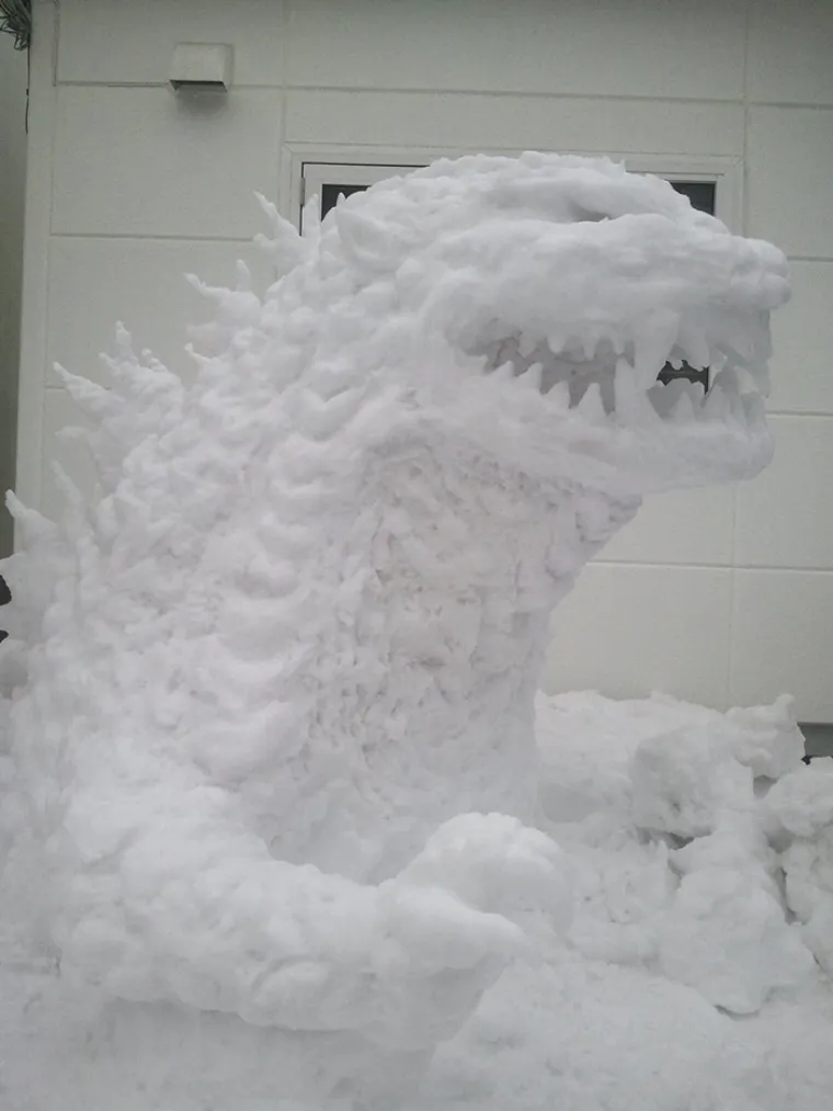 JAPANCI JEDVA DOČEKALI SNIJEG DA SE MOGU ISKAZATI: Zar ste mislili da najinovativnija nacija radi snjegoviće kao svi smrtnici?