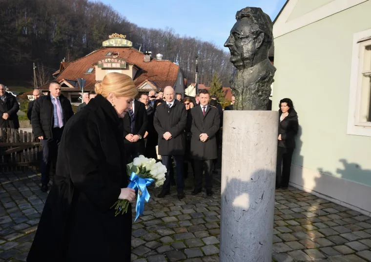 Predsjednica Grabar-Kitarović posjetila rodnu kuću prvog hrvatskog predsjednika