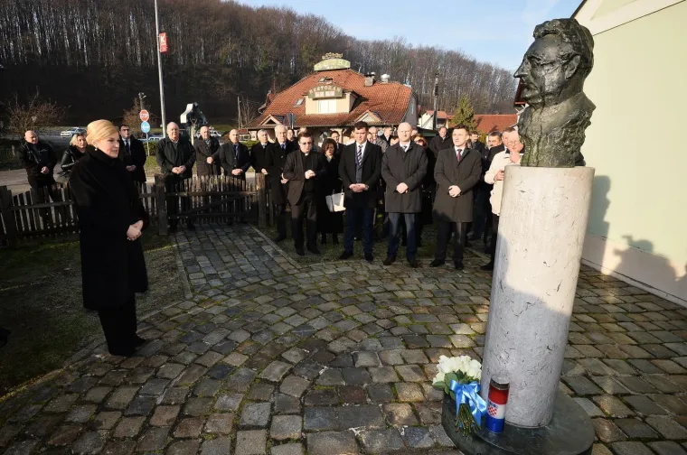 Predsjednica Grabar-Kitarović posjetila rodnu kuću prvog hrvatskog predsjednika