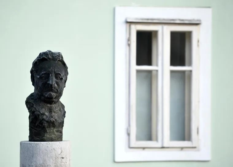 Predsjednica Grabar-Kitarović posjetila rodnu kuću prvog hrvatskog predsjednika