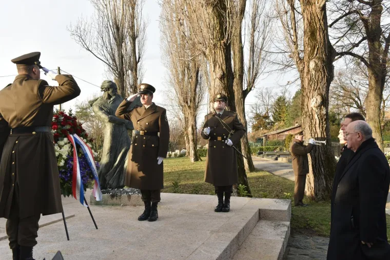 Jandroković položio vijenac povodom Međunarodnog dana sjećanja na žrtve holokausta