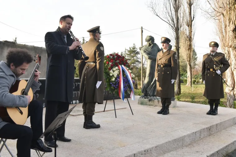 Jandroković položio vijenac povodom Međunarodnog dana sjećanja na žrtve holokausta