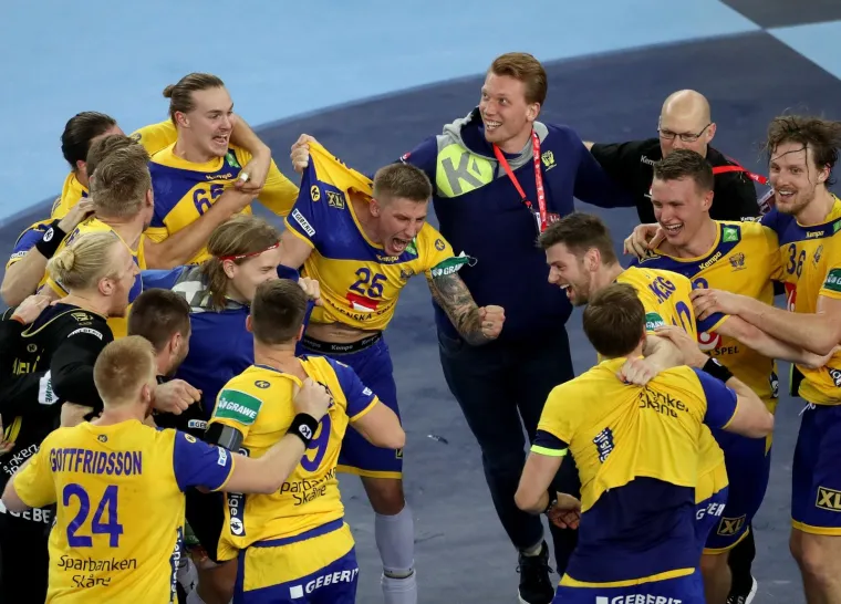 UZBUDLJIVO POLUFINALE: Danski rukometa&scaron;i očajni nakon utakmice, &Scaron;veđani u ekstazi