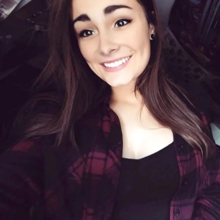 SEKSI I KAD SU ZAKOPČANE DO GRLA (A NISU): Ove djevojke imaju ne&scaron;to na čemu im zavide sve žene svijeta