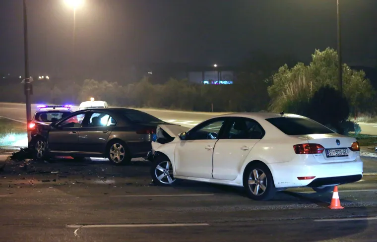Sudar u &Scaron;ibeniku: potpuno uni&scaron;tena vozila nakon prometne nesreće