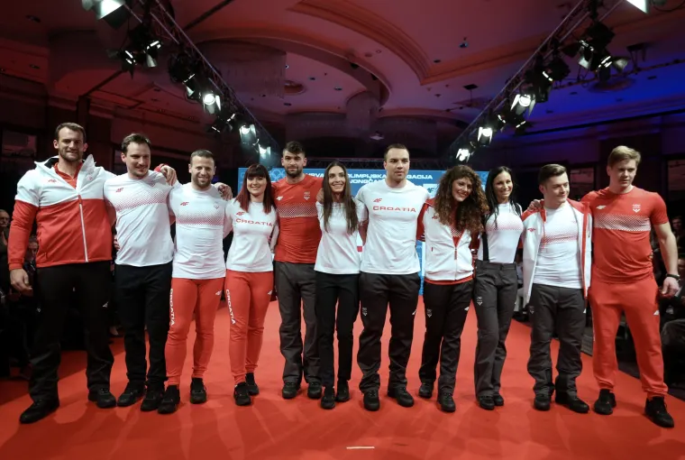 Milan Bandić i Janica Kostelić ispratili 20 hrvatskih olimpijaca koji će nastupiti na ZOI u Pjongčangu