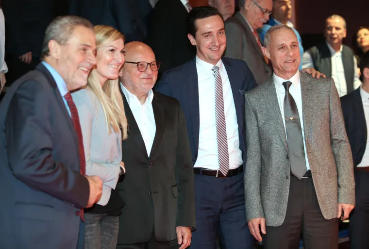 Milan Bandić i Janica Kostelić ispratili 20 hrvatskih olimpijaca koji će nastupiti na ZOI u Pjongčangu