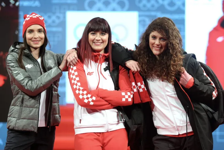 SEKSI PLESAČICE ISPRATILE OLIMPIJCE: Predstavljeni sporta&scaron;i koji će zastupati Hrvatsku u Pjongčangu