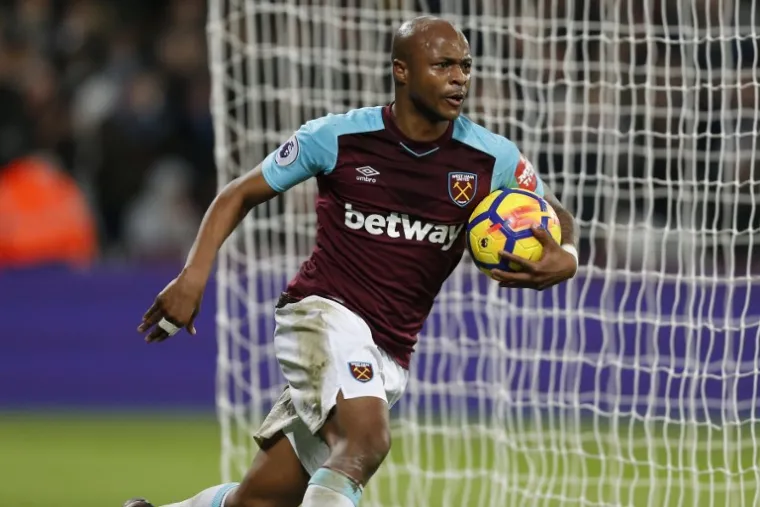 Andre Ayew je u zadnji tren napustio West Ham i prešao u Swansea za 22,8 milijuna eura.