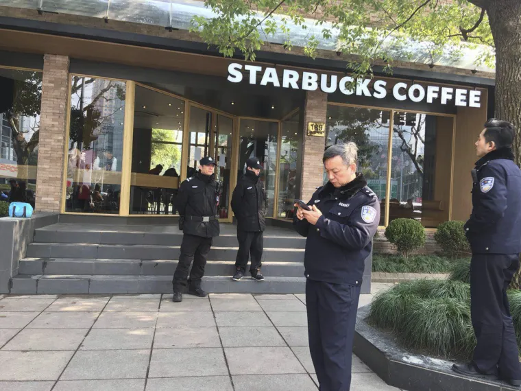 18 ljudi je prevezeno u bolnicu, a troje od njih ima te&scaron;ke ozljede