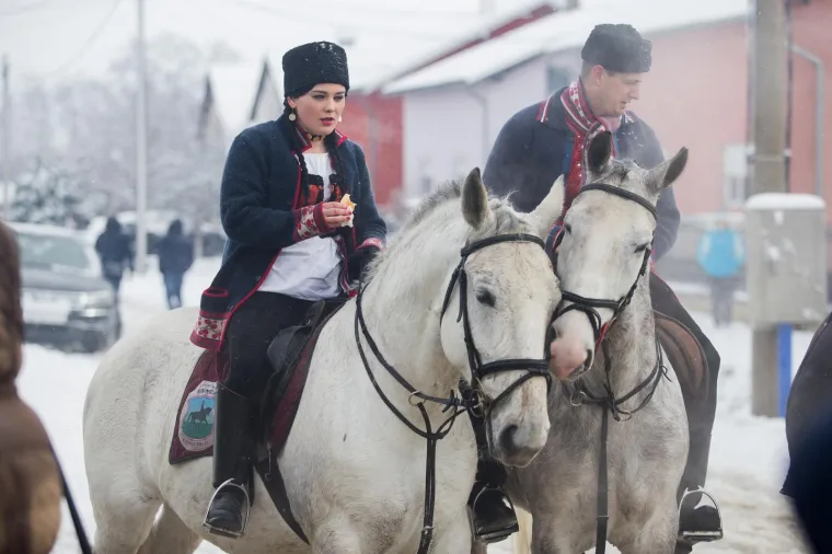 TENJA: Sudionici Pokladnog jahanja obilazili postaje, a domaćini ih častili...