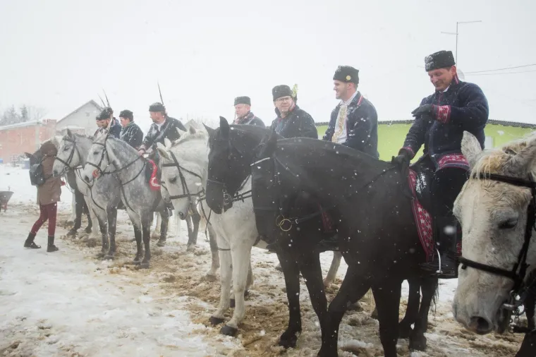 TENJA: Sudionici Pokladnog jahanja obilazili postaje, a domaćini ih častili...