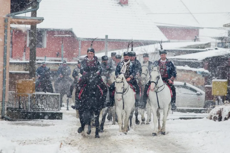 TENJA: Sudionici Pokladnog jahanja obilazili postaje, a domaćini ih častili...