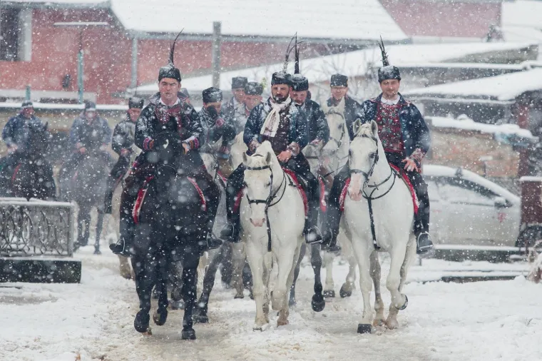TENJA: Sudionici Pokladnog jahanja obilazili postaje, a domaćini ih častili...